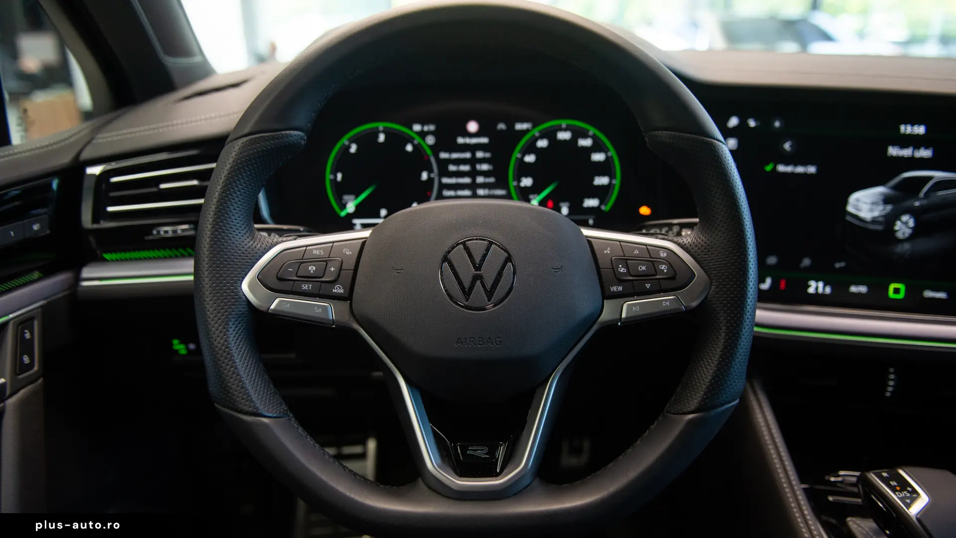 Volkswagen Touareg R-Line 3.0 V6 TDI 4MOTION