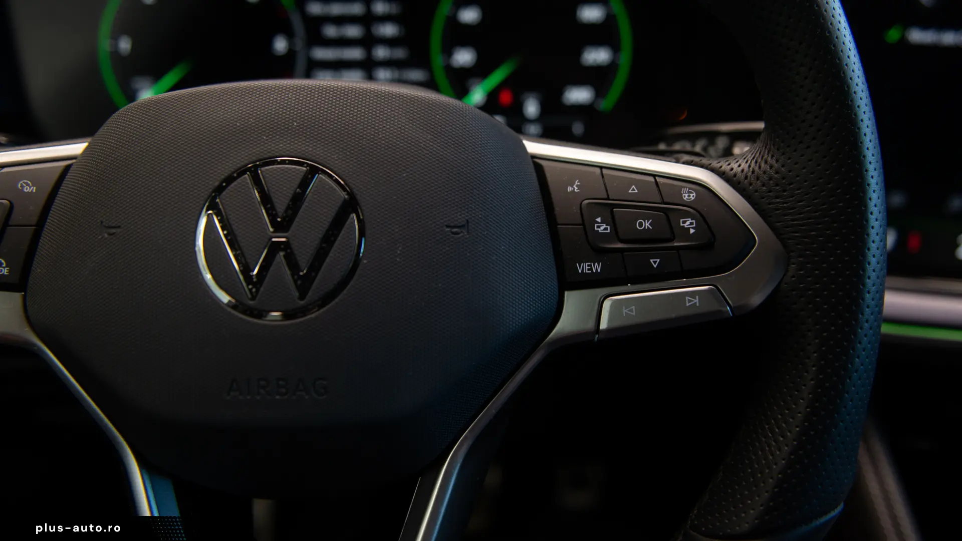 Volkswagen Touareg R-Line 3.0 V6 TDI 4MOTION