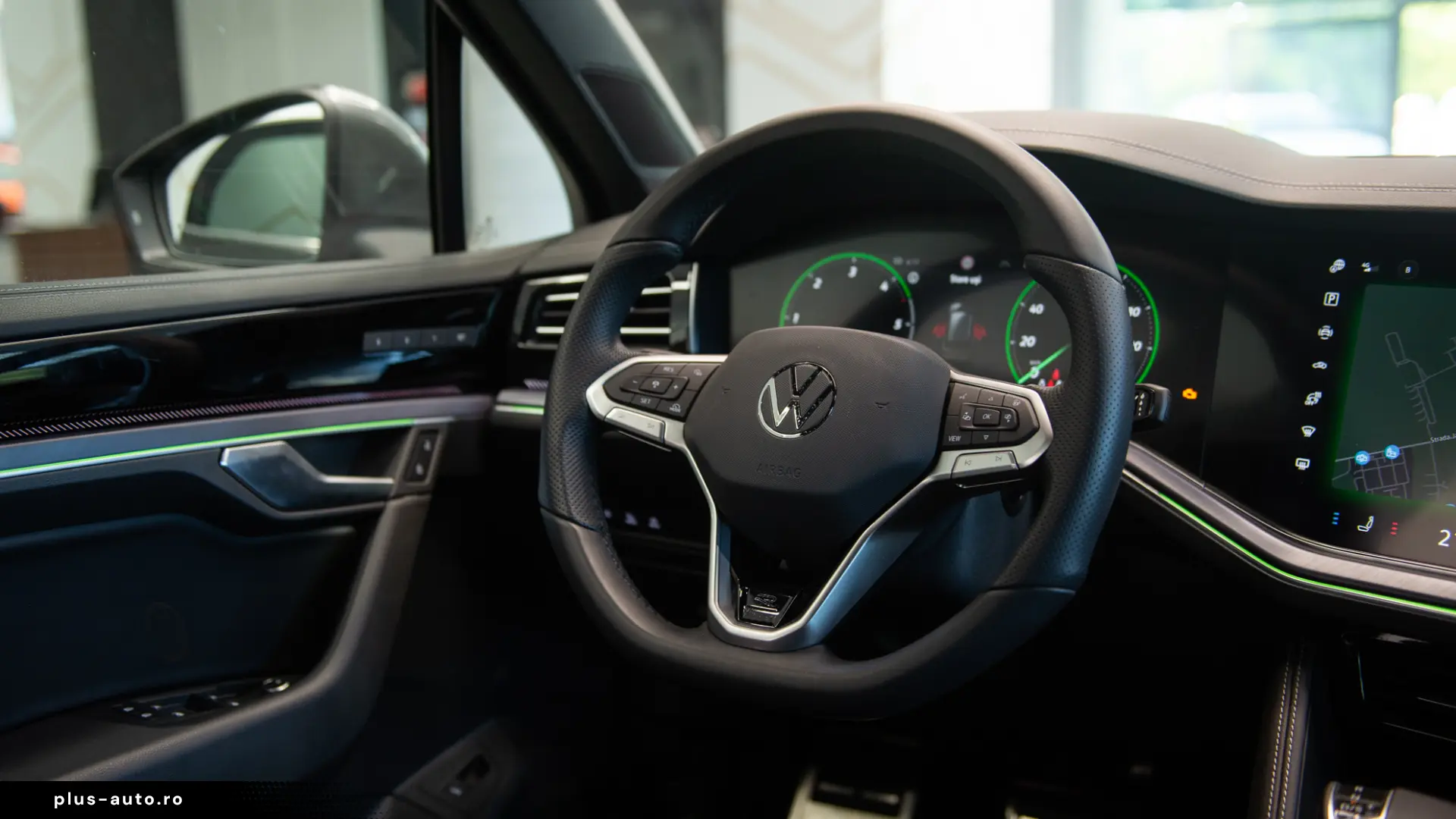Volkswagen Touareg R-Line 3.0 V6 TDI 4MOTION