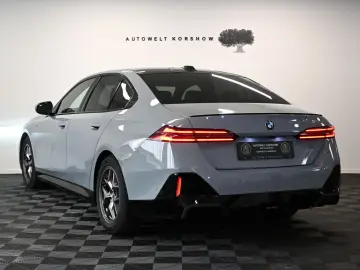 BMW 520 d M Sport  360 ACC HUD KESSY PANO 4x SHZ AHK