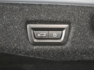 BMW 520 d M Sport  360 ACC HUD KESSY PANO 4x SHZ AHK