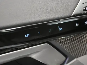 BMW 520 d M Sport  360 ACC HUD KESSY PANO 4x SHZ AHK