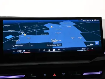 BMW 520 d M Sport  360 ACC HUD KESSY PANO 4x SHZ AHK