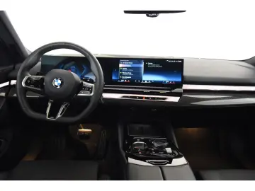 BMW 520 d M Sport Anhängerkupplung DAB Standheizung