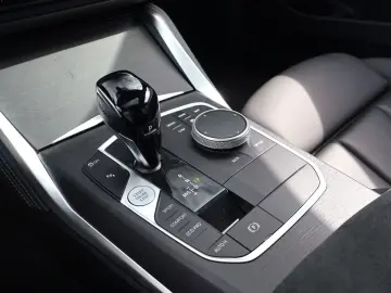 BMW M440i xDrive Coupé H&K HUD CARPLAY FERNSTART 20