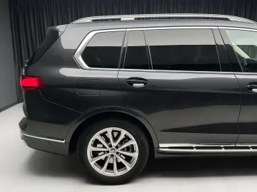 BMW X7 xDrive40d 7 locuri