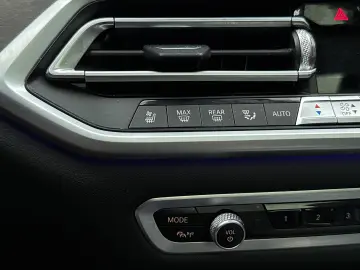 BMW X7 xDrive40d 7 locuri