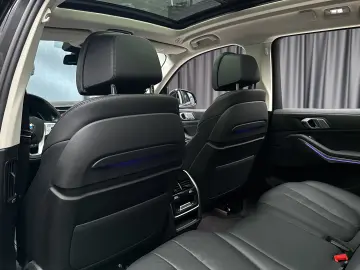 BMW X7 xDrive40d 7 locuri