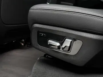 BMW X7 xDrive40d 7 locuri
