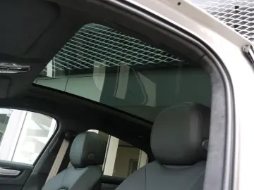 Porsche Cayenne Coupe E-Hybrid Platinum