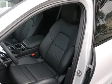 Porsche Cayenne Coupe E-Hybrid Platinum