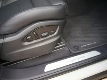 PORSCHE Cayenne Coupe E-Hybrid  Massasge HeadUP INNO