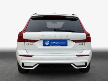 VOLVO XC60 B5 B AWD Plus Dark AHK Head Up GJR 360 V