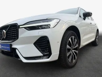 VOLVO XC60 B5 B AWD Plus Dark AHK Head Up GJR 360 V