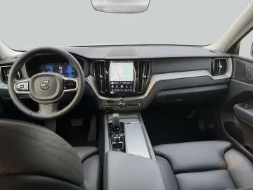 VOLVO XC60 B5 B AWD Plus Dark AHK Head Up GJR 360 V