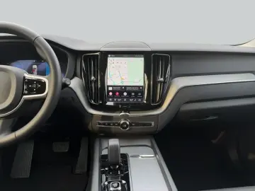 VOLVO XC60 B5 B AWD Plus Dark AHK Head Up GJR 360 V