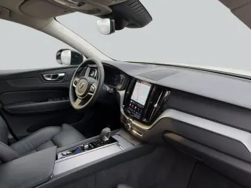 VOLVO XC60 B5 B AWD Plus Dark AHK Head Up GJR 360 V