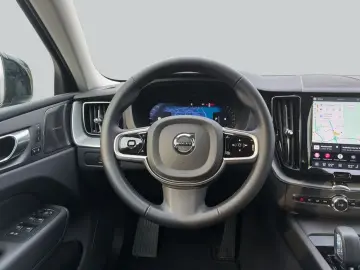 VOLVO XC60 B5 B AWD Plus Dark AHK Head Up GJR 360 V