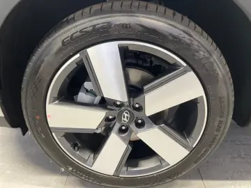 HYUNDAI SANTA FE 1.6 T-GDI PHEV4WD Signature 0 5% Steuer