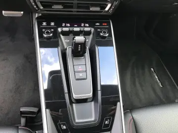 PORSCHE 992  Carrera GTS SCHWARZ UNI APPROV.04 27 12 TKM