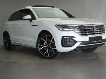 VW Touareg 3.0 V6 TDI 4Motion R-Line Leder ACC Kame