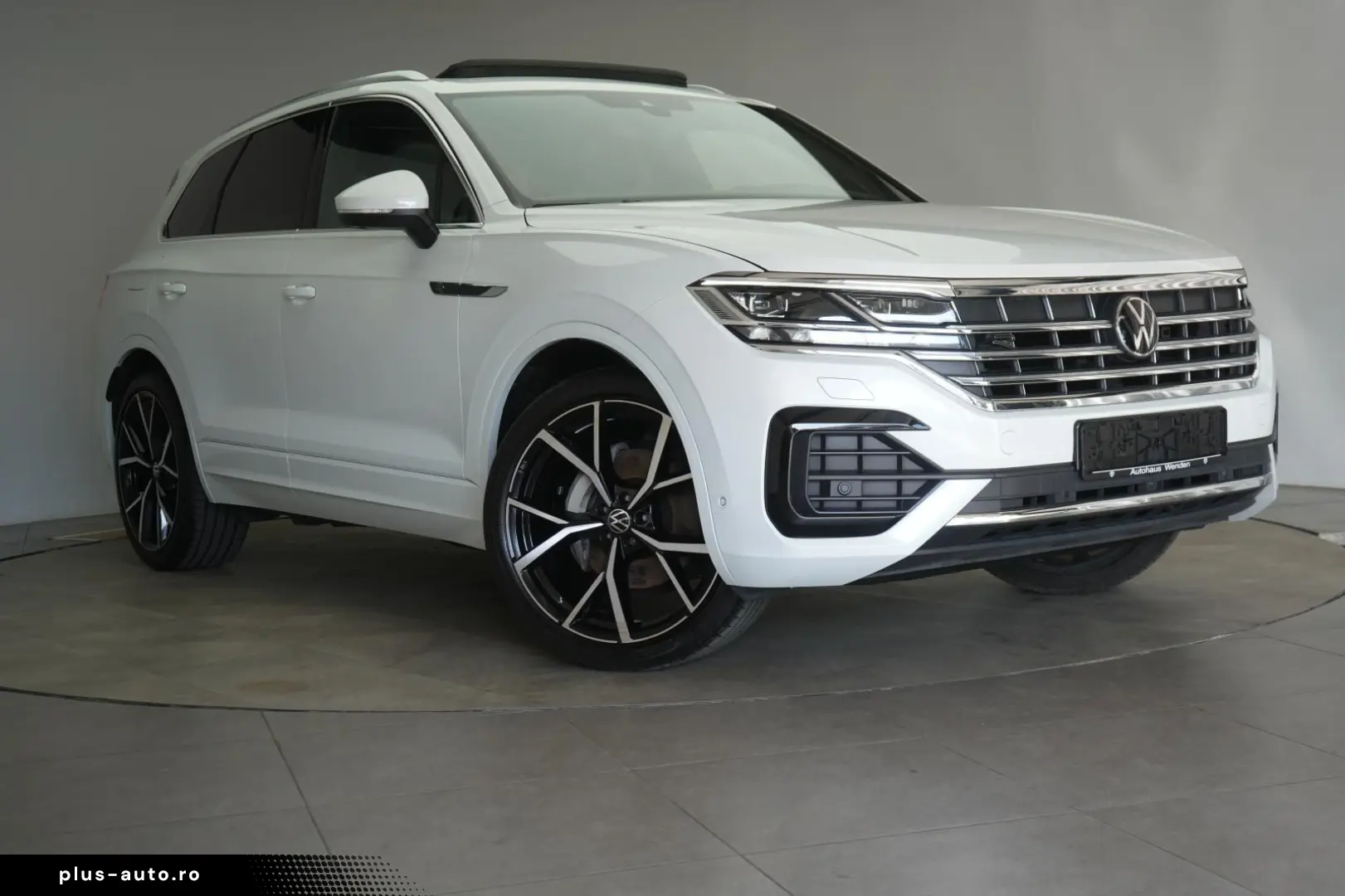 VW Touareg 3.0 V6 TDI 4Motion R-Line Leder ACC Kame