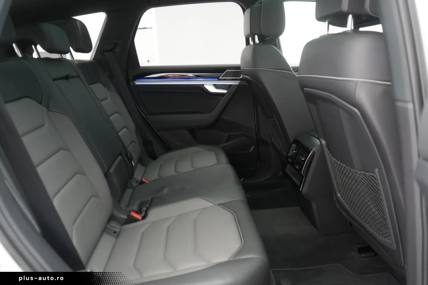 VW Touareg 3.0 V6 TDI 4Motion R-Line Leder ACC Kame