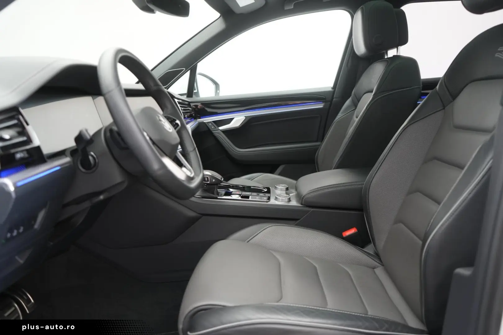 VW Touareg 3.0 V6 TDI 4Motion R-Line Leder ACC Kame