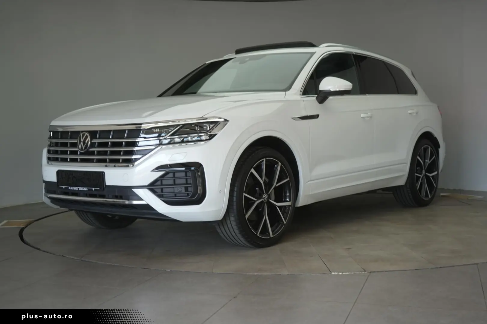 VW Touareg 3.0 V6 TDI 4Motion R-Line Leder ACC Kame