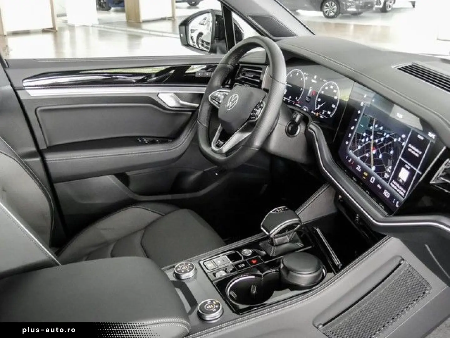 VW Touareg V6 R-LINE BLACK STYLE PANO STANDHZ. LM22