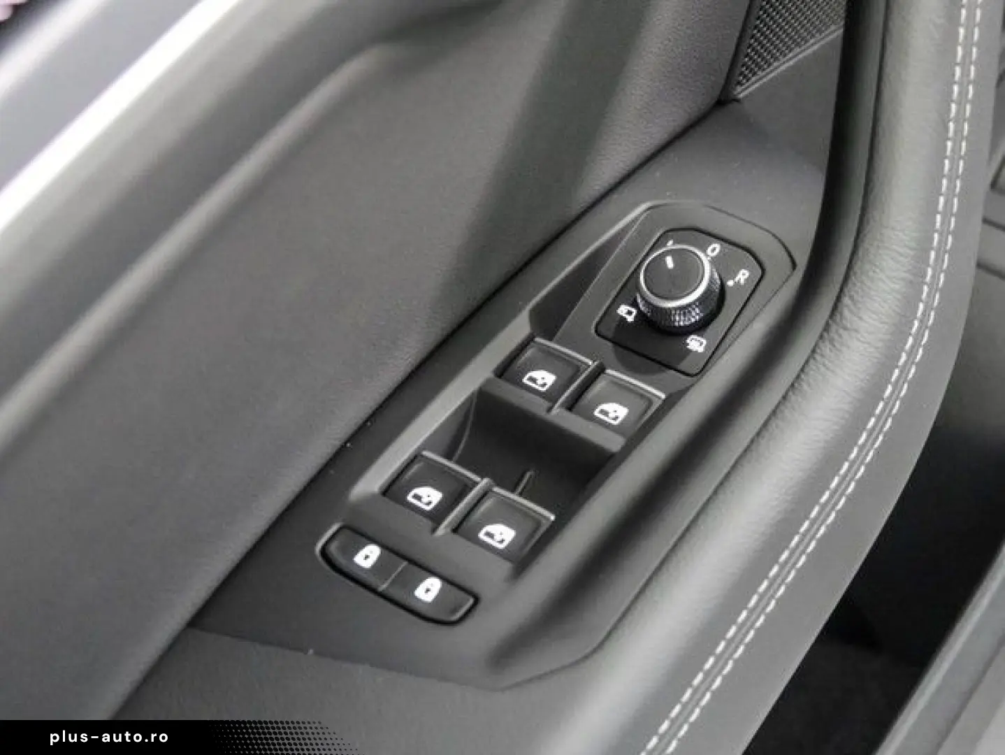 VW Touareg V6 R-LINE BLACK STYLE PANO STANDHZ. LM22
