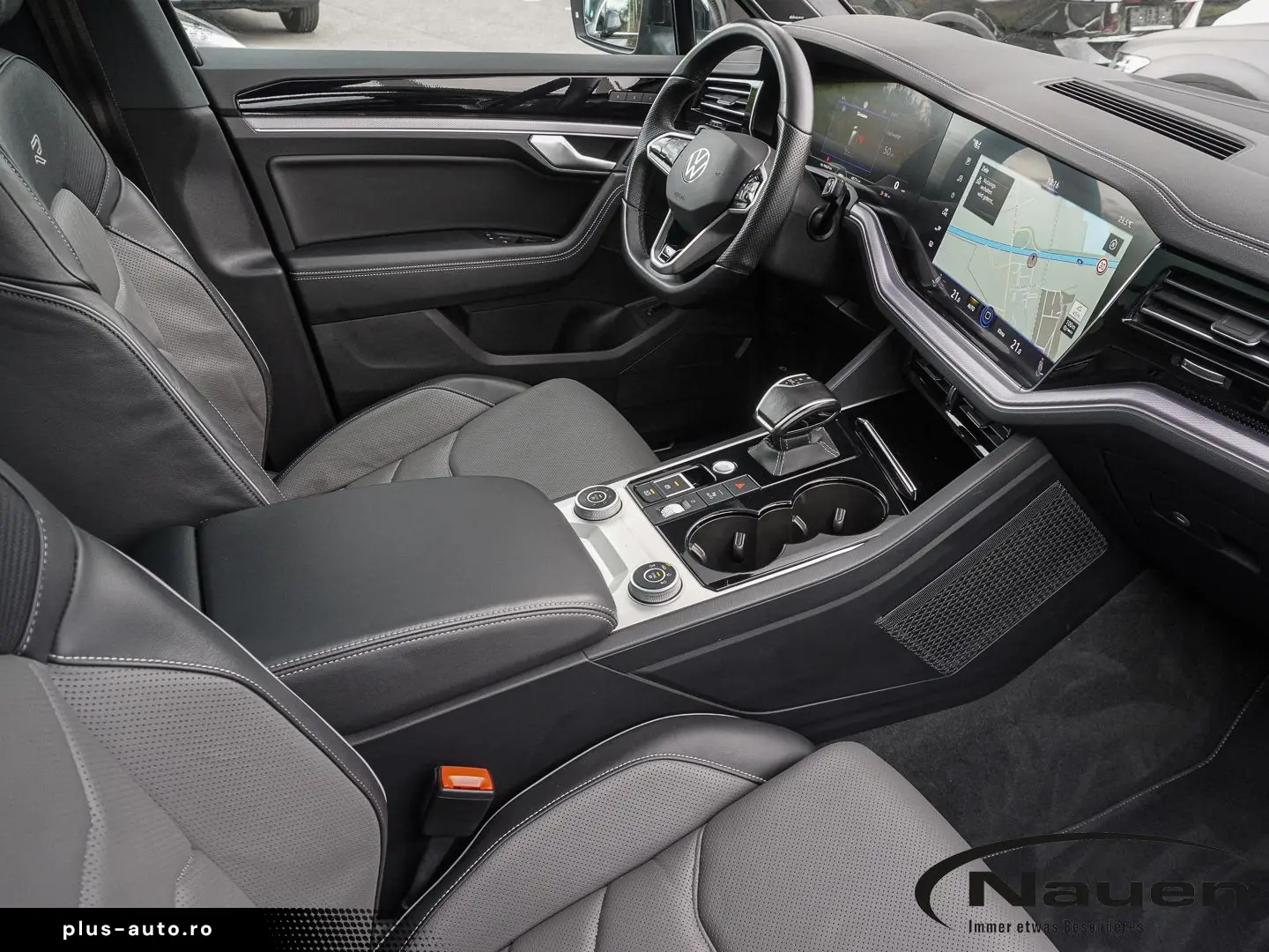 VW Touareg R-Line  PANO MATRIX LEDER DYNAUDIO KAMER