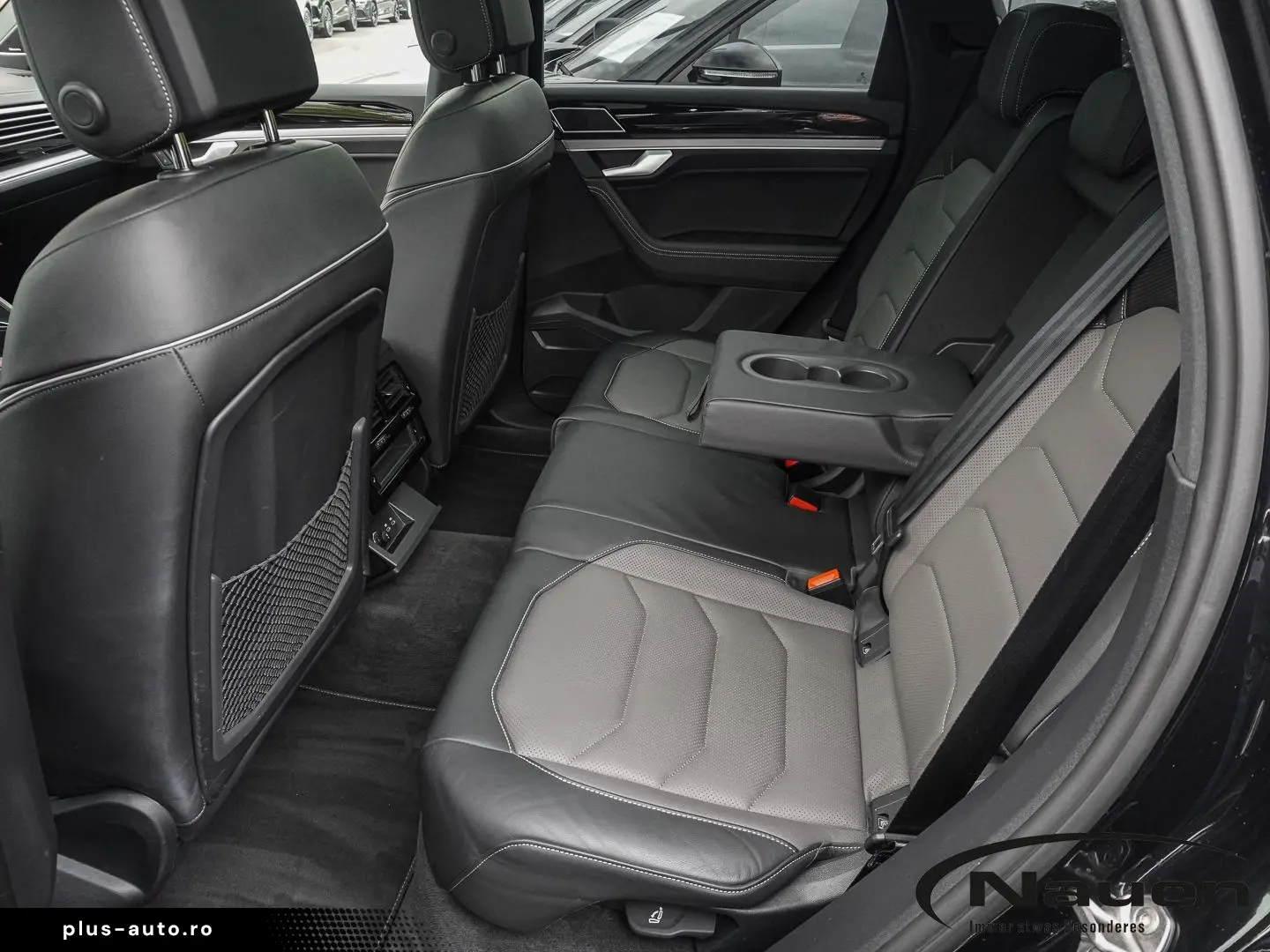 VW Touareg R-Line  PANO MATRIX LEDER DYNAUDIO KAMER