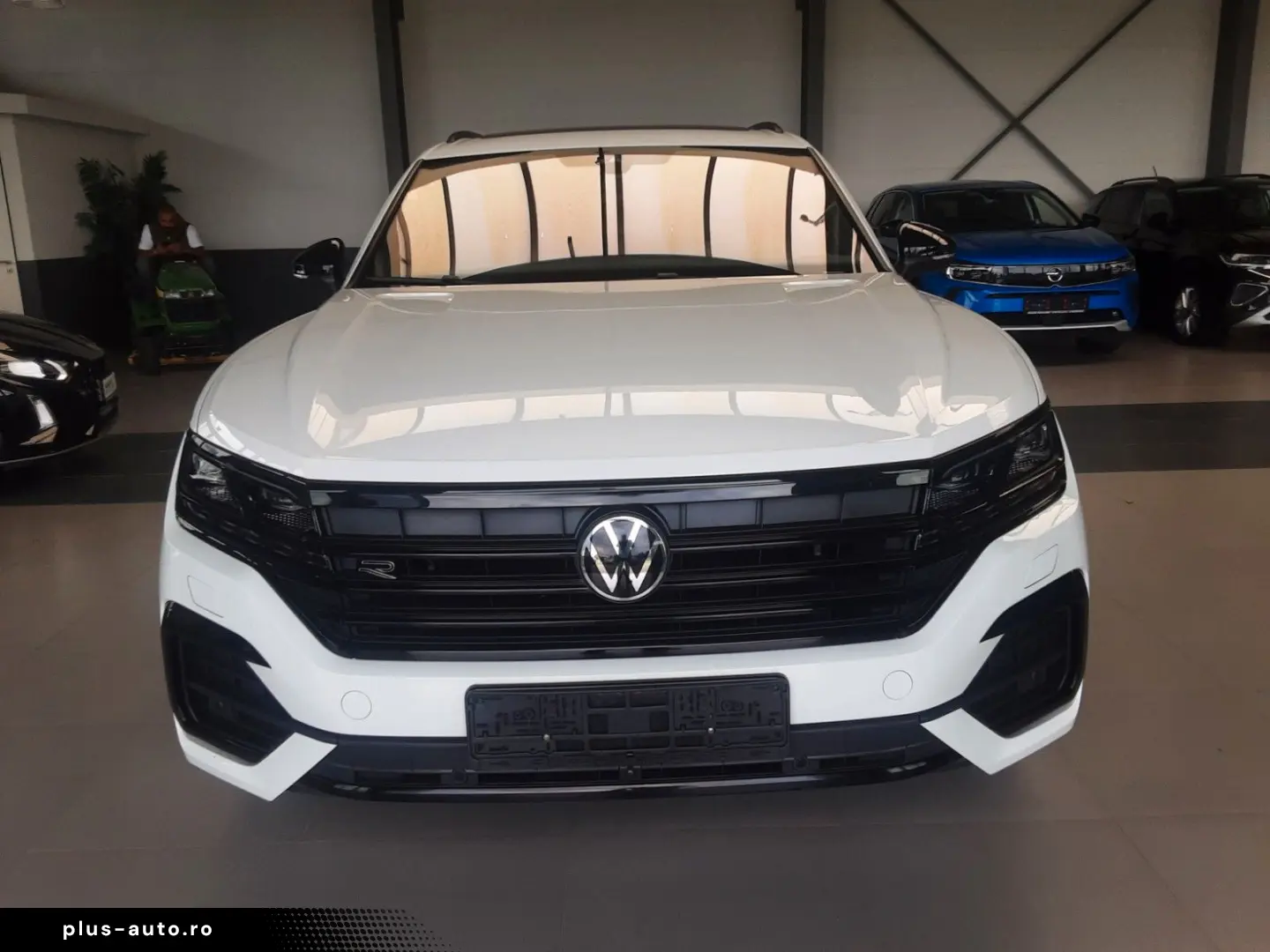 VW Touareg 3.0 V6TDI 4M R-Line PanoDach 360G AHK