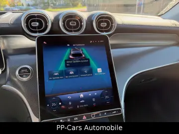 MERCEDES-BENZ GLC 220 d 4M AVA Adv  Pano Sthzg HuD A…