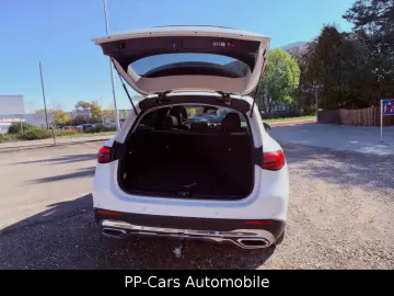 MERCEDES-BENZ GLC 220 d 4M AVA Adv  Pano Sthzg HuD A…