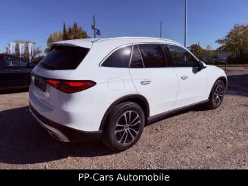 MERCEDES-BENZ GLC 220 d 4M AVA Adv  Pano Sthzg HuD A…
