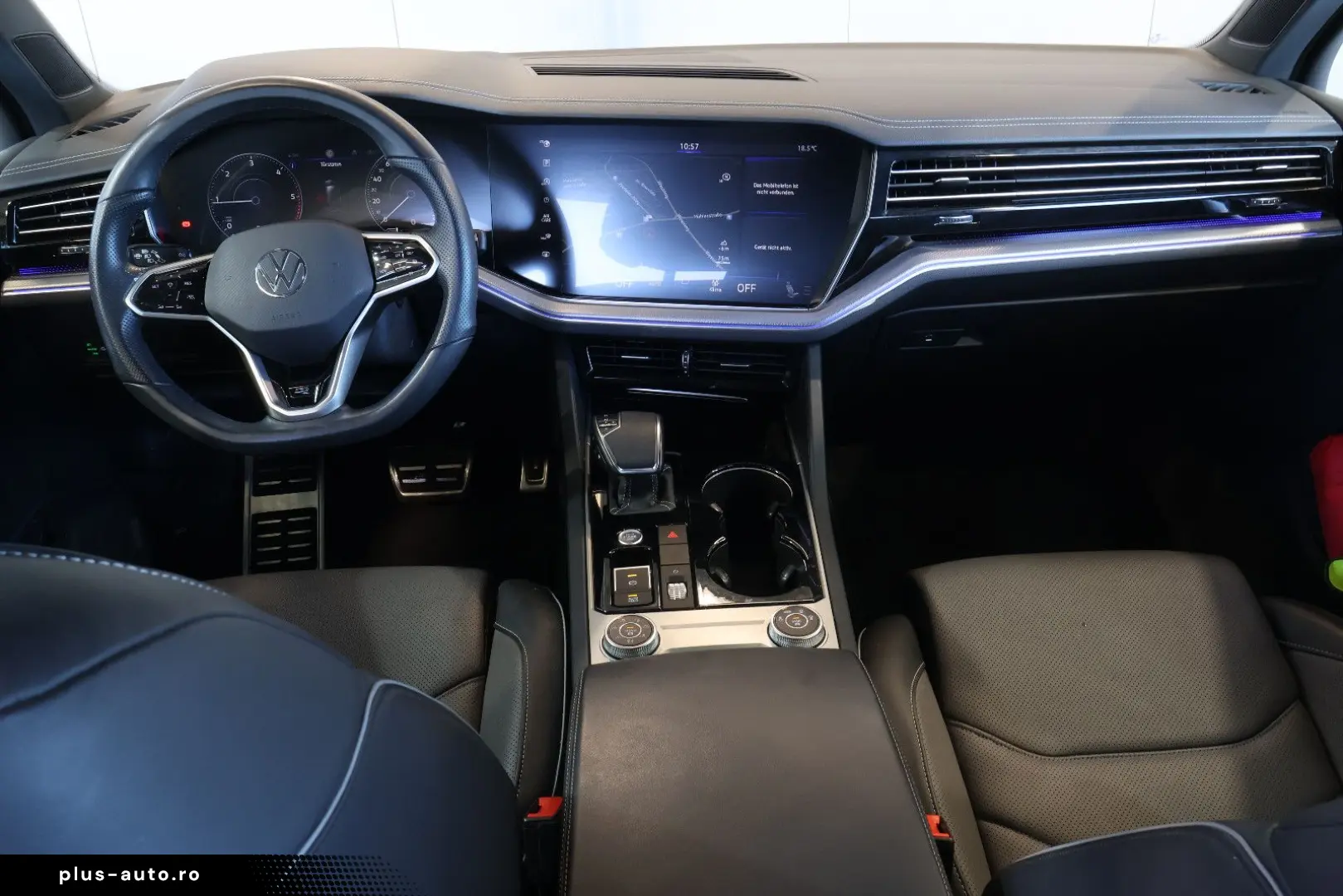 VW Touareg R-Line 3.0 TDI 4M LUFT STDHZG PANO 22