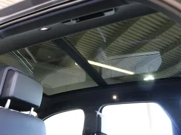 VW Touareg R-Line 3.0 TDI 4M LUFT STDHZG PANO 22