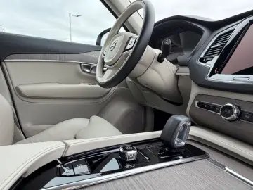 VOLVO XC 90 Plus Dark Recharge Plug-In Hybrid AWD