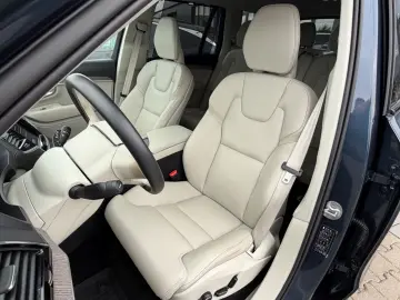 VOLVO XC 90 Plus Dark Recharge Plug-In Hybrid AWD