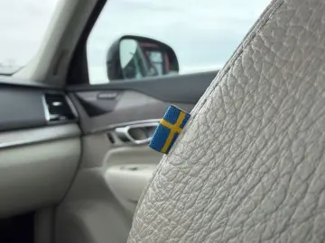 VOLVO XC 90 Plus Dark Recharge Plug-In Hybrid AWD