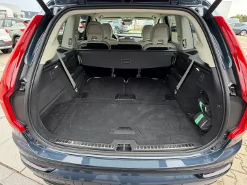 VOLVO XC 90 Plus Dark Recharge Plug-In Hybrid AWD