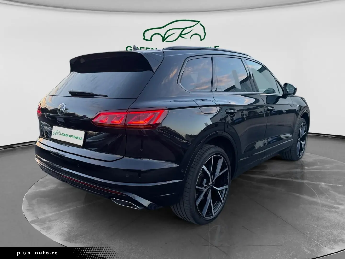VW Touareg 3.0 V6 TDI 4Motion  Aut.R-Line Pano AHK