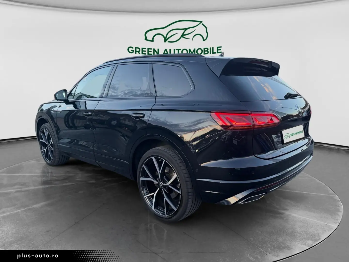 VW Touareg 3.0 V6 TDI 4Motion  Aut.R-Line Pano AHK