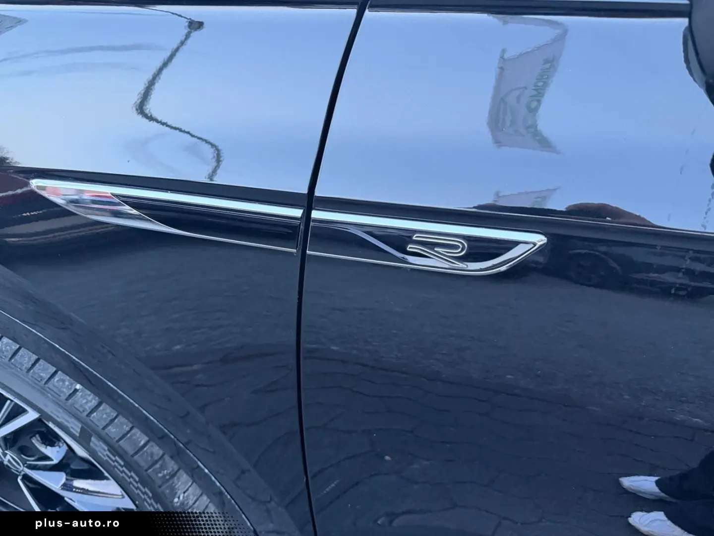 VW Touareg 3.0 V6 TDI 4Motion  Aut.R-Line Pano AHK