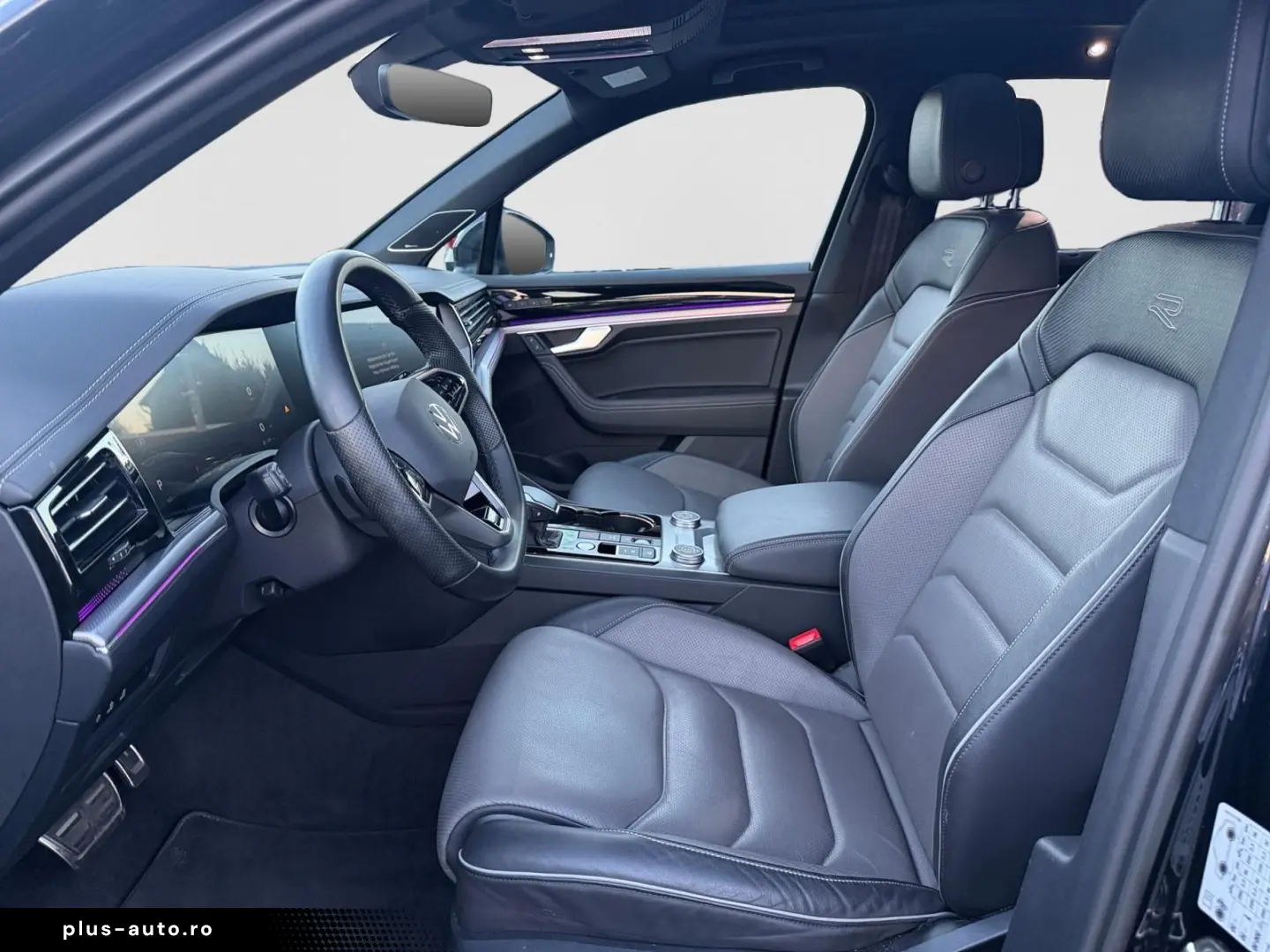 VW Touareg 3.0 V6 TDI 4Motion  Aut.R-Line Pano AHK