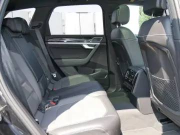 VW Touareg 3.0 TDI V6 R-Line 4Motion Navi IQ.LIGHT