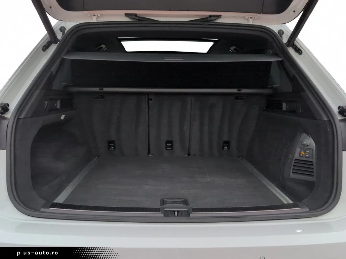 VW Touareg 3.0 V6 TDI 4M R-Line AHK STHZG HEADUP PA