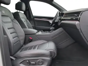 VW Touareg 3.0 V6 TDI 4M R-Line AHK STHZG HEADUP PA